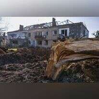 פגיעת רקטה בבית במחוז חרסון. | EPA