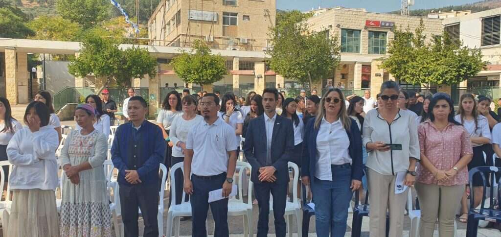 משפחתו של יואל להנגהל ז"ל בטקס העירוני לזכרו. | עיריית קרית שמונה