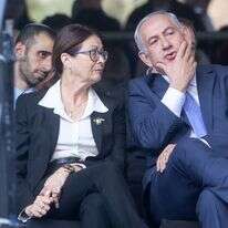 בנימין נתניהו ונשיאת העליון אסתר חיות. | Marc Israel Sellem/POOL