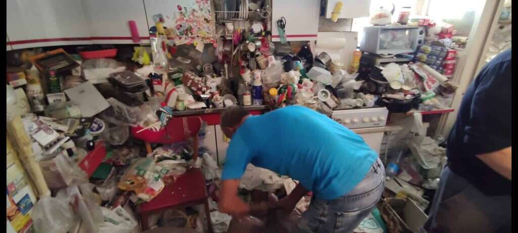 דירה של אגרן כפייתי צילום שי פינוי דירות