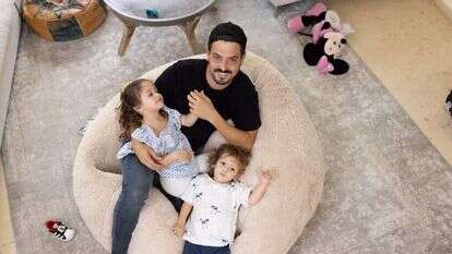 צח סימון וילדיו. | אריק סולטן