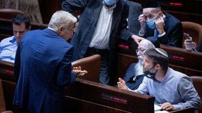 לפיד וסמוטריץ' במליאה, יולי 2021. | יונתן זינדל, פלאש 90