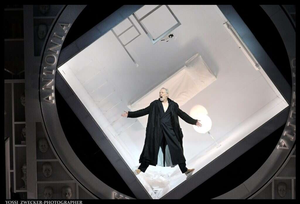 האופרה סיפורי הופמן. | יוסי צבקר האופרה סיפורי הופמן. | יוסי צבקר