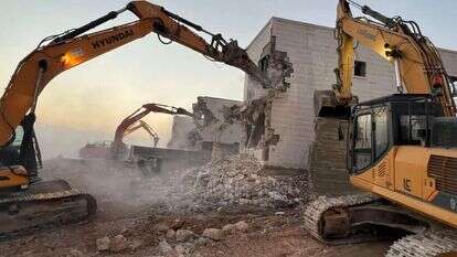 הריסת מבנה פלסטיני בלתי חוקי ליד תקוע. | מועצה אזורית גוש עציון