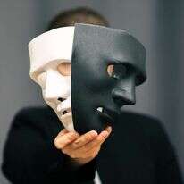 דו פרצופי. | שאטרסטוק