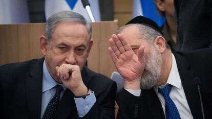 אריה דרעי ובנימין נתניהו. | יונתן זינדל/פלאש 90