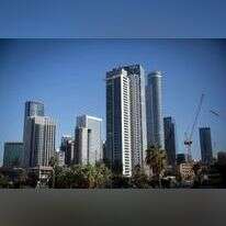 מגדלים ברמת־גן. | מרים אלסטר, פלאש 90