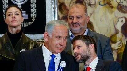 נתניהו וסמוטריץ' בהשבעת הכנסת. | אוליבייה פיטוסיפלאש 90