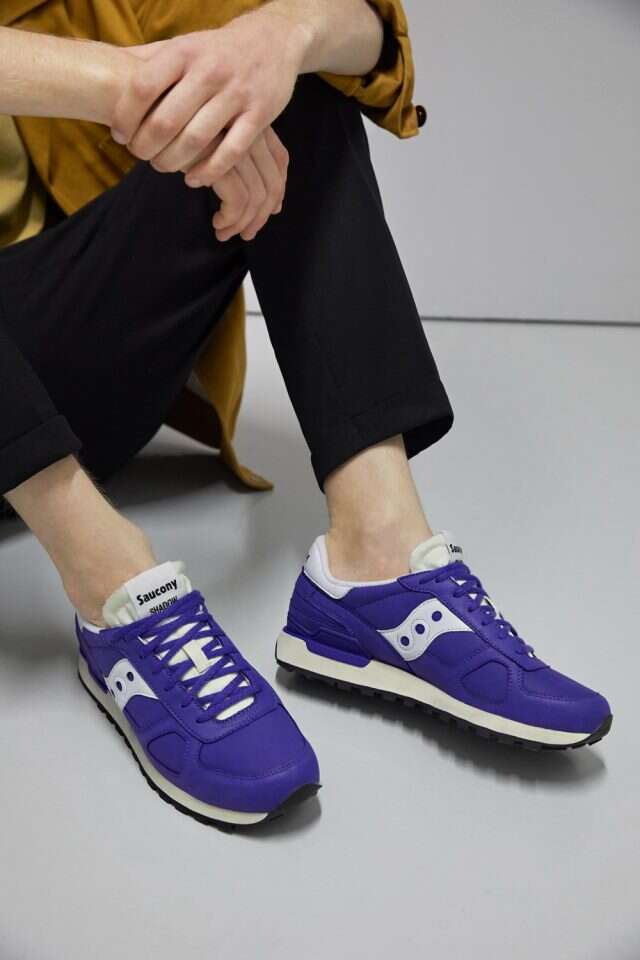 נעלי סאקוני מחיר 395 ש"ח. | יח"צ חו"ל