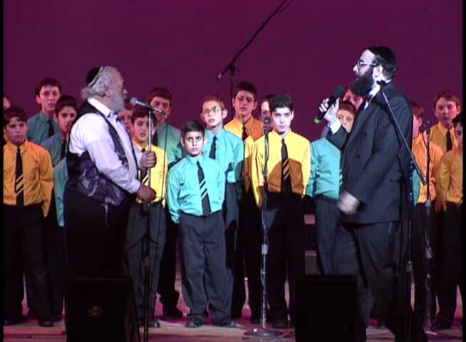 שנים ושיתופי פעולה רבים. פרחי מיאמי מופיעים עם ר' שלמה קרליבך