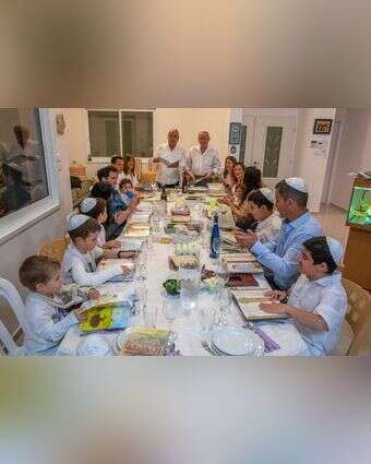 הכנות לליל הסדר, מושב ישרש, 2021. | יוסי אלוני, פלאש 90