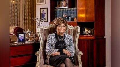 הלן בורר. | ברוך גרינברג