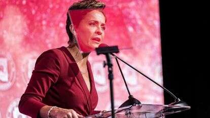 קארי לייק נואמת בליל הבחירות. | AFP קארי לייק נואמת בליל הבחירות. | AFP