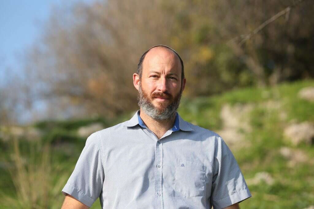 הרב יונתן זומר. | דוד כהן - ג'יני