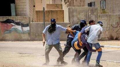 נתי שוחט, פלאש 90