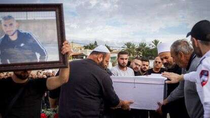 הלווית טירן פרו בדליית אל כרמל. | שיר תורם, פלאש 90