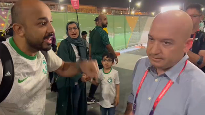 אוהד ערבי תוקף את מואב ורדי בשידור. | מסך מטוויטר אוהד ערבי תוקף את מואב ורדי בשידור. | מסך מטוויטר