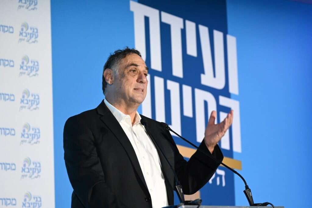 אלחנן גלט. | יוסי זליגר