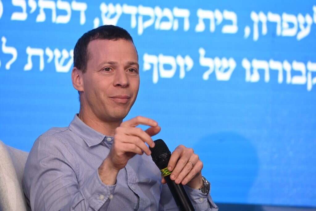 עמית סגל. | יוסי זליגר