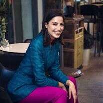 שלי בן יוסף. צלם: ירדן גל ים, איפור ושיער: ליאט בן שמשון, סטיילינג: קרן נפתלי