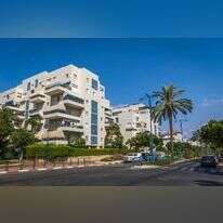 בית דירות ביבנה | יוסי אלוני, פלאש 90