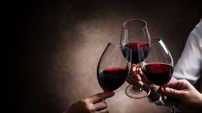 יין. | שאטרסטוק