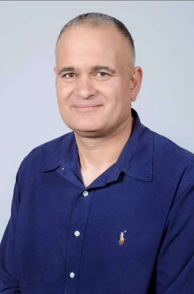 מאיר צור. | אופק עשה־אל