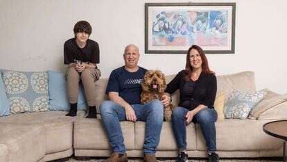 משפחת שרוט, הוד־השרון. | אבישג שאר-ישוב