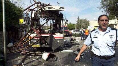 הפיגוע בקו 37 במרץ 2003 בחיפה. | רונן לידור פלאש90