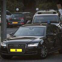 רכב ממשלתי משוריין | יונתן זינדל פלאש 90