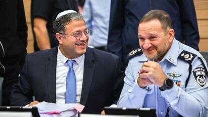 המפכ"ל שבתאי והשר  בן גביר בתחילת הדיון. | יונתן זינדל, פלאש 90