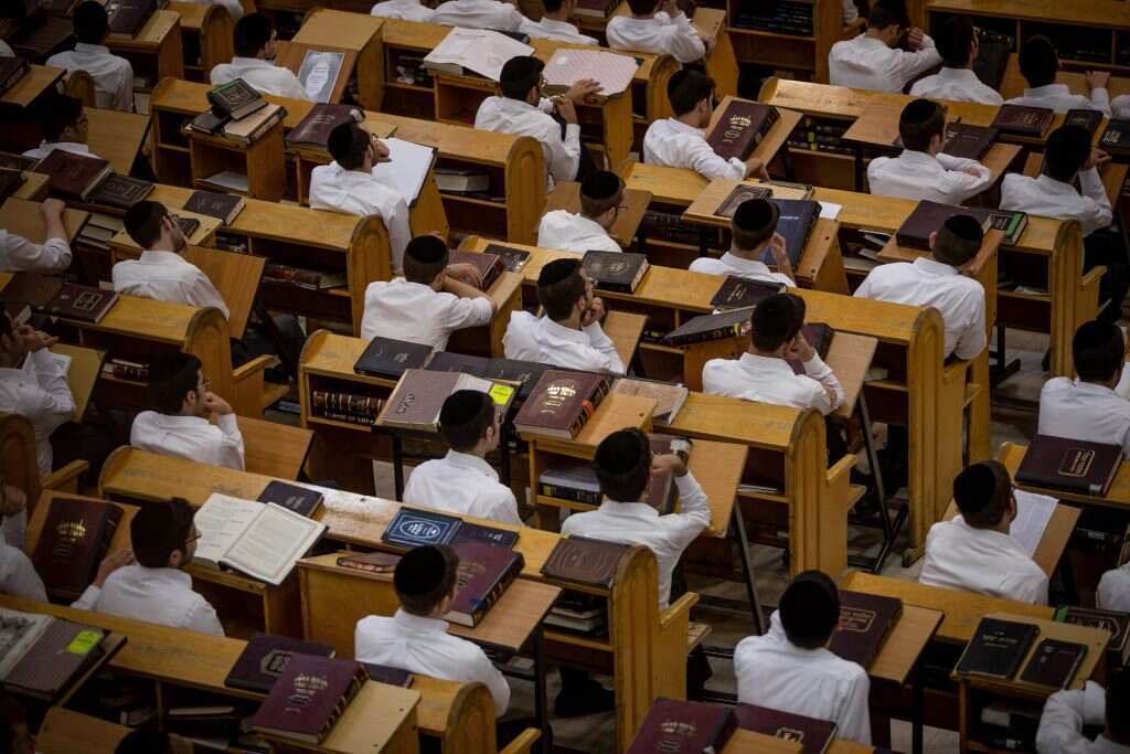 תלמידי ישיבה בירושלים, אילוסטרציה. | אהרון קרוהן, פלאש 90