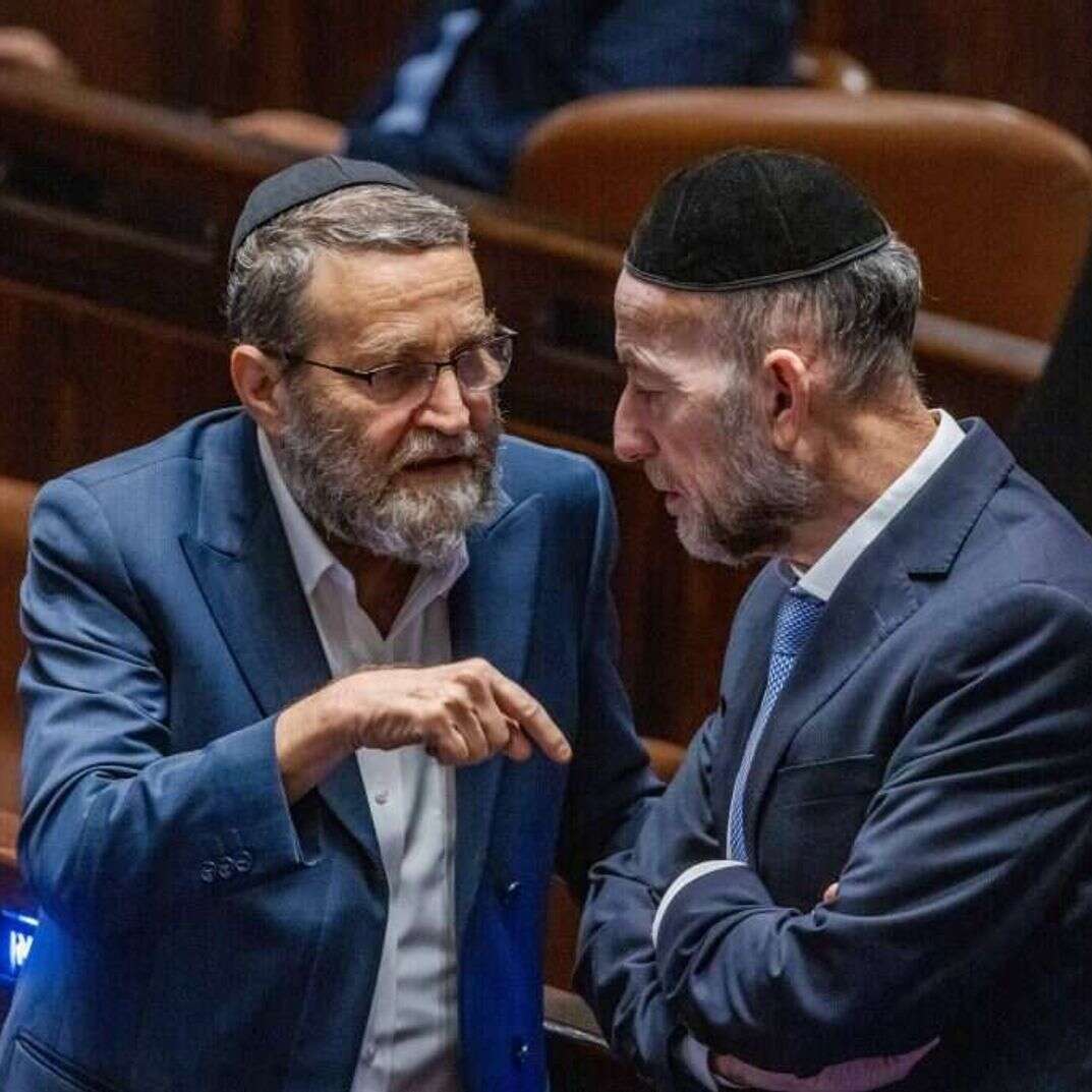חברי הכנסת גפני ומקלב מיהדות התורה. | אוליבייה פיטוסי, פלאש 90 חברי הכנסת גפני ומקלב מיהדות התורה. | אוליבייה פיטוסי, פלאש 90