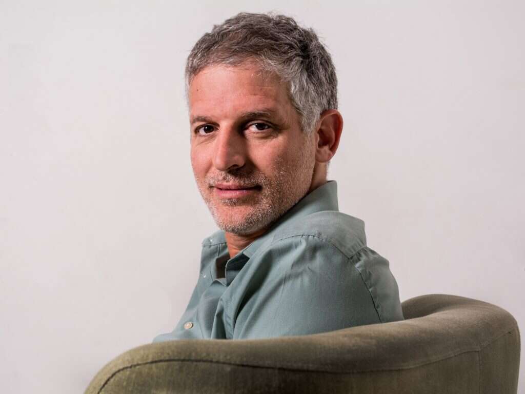 דרמה לא ריאליסטית. רשף לוי. | דן חיימוביץ