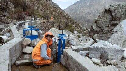 "האמוּנוֹת הן תקוותנו היחידה". מבצע שיפוץ אמת המים העתיקה. | פלורנס גופיל, הוושינגטון פוסט