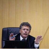 שופט בית המשפט העליון יצחק עמית בוועדת הבחירות המרכזית לכנסת ה- 25. | יונתן זינדל, פלאש90