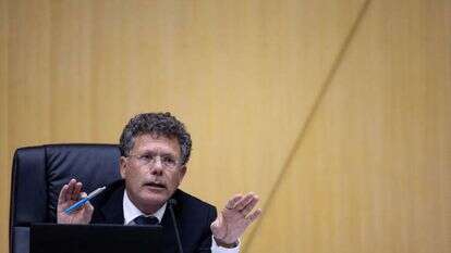 שופט בית המשפט העליון יצחק עמית בוועדת הבחירות המרכזית לכנסת ה- 25. | יונתן זינדל, פלאש90