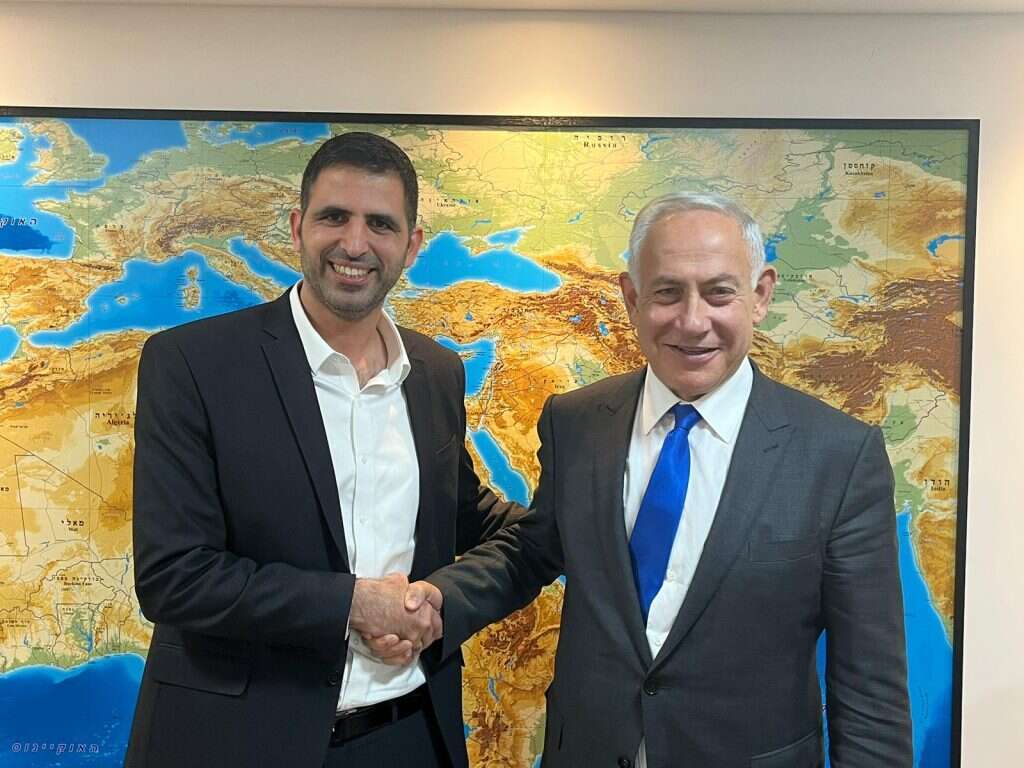 שלמה קרעי, שר התקשורת