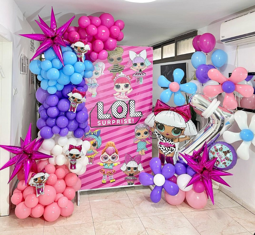 מעמד קיר צילום בלונים LOL לול. קרדיט: נהוראי אלון מעמד קיר צילום בלונים LOL לול. קרדיט: נהוראי אלון