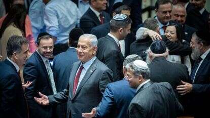 נתניהו וחברי הקואליציה במליאה. | יונתן זינדל, פלאש 90