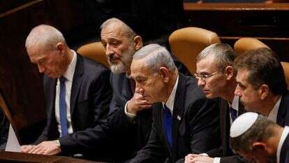 הממשלה החדשה, אתמול. | AFP