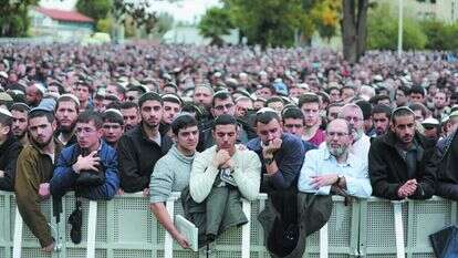 הלוויית הרב דרוקמן, ביום שלישי השבוע. | אי. פי. איי