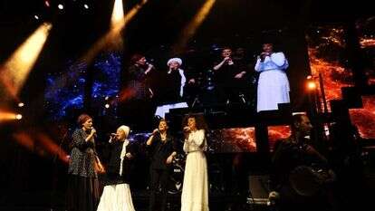 מכשולים משפטיים. מופע לנשים באצטדיון ארנה בירושלים. | מנדי הכטמן, פלאש 90