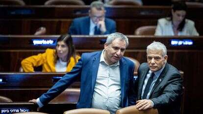 יאיר לפיד וזאב אלקין. | יונתן זינדל, פלאש90