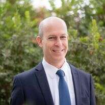 פרופ' חיים שקד. | מיכאל אפריאט