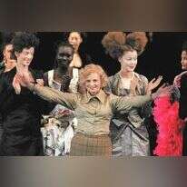 מעצבת האופנה הבריטית ויויאן וסטווד. | AFP מעצבת האופנה הבריטית ויויאן וסטווד. | AFP