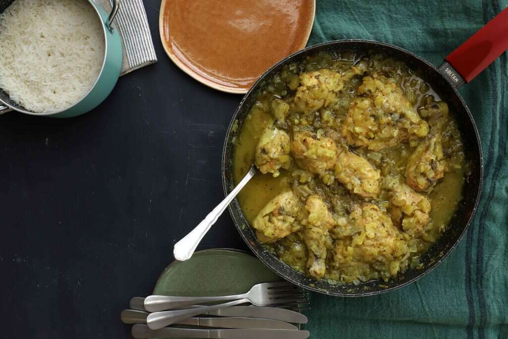 עוף חמוסטה עם סלרי. | אפרת ליכטנשטט