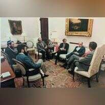 תלמידי הרב טאו נרתמו למאבק. שרנסקי בבית הלבן עם ג'ורג' בוש האב. משמאל: אבי מעוז. | באידבות משפחת שרנסקי, הבית הלבן