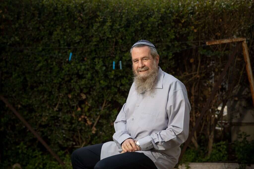 "כולם התאהבו בו, הוא היה מקצועי והגון". סגן השר אבי מעוז. | יונתן זינדל, פלאש 90