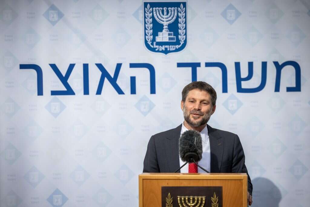 סמוטריץ' במשרד האוצר. | יונתן זינדל, פלאש 90